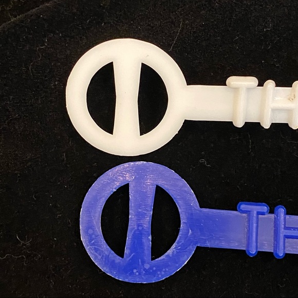 Vintage Lot of 4, Savoy Hilton & The Horizon Lounge Swizzle Sticks - Picture 7 of 10